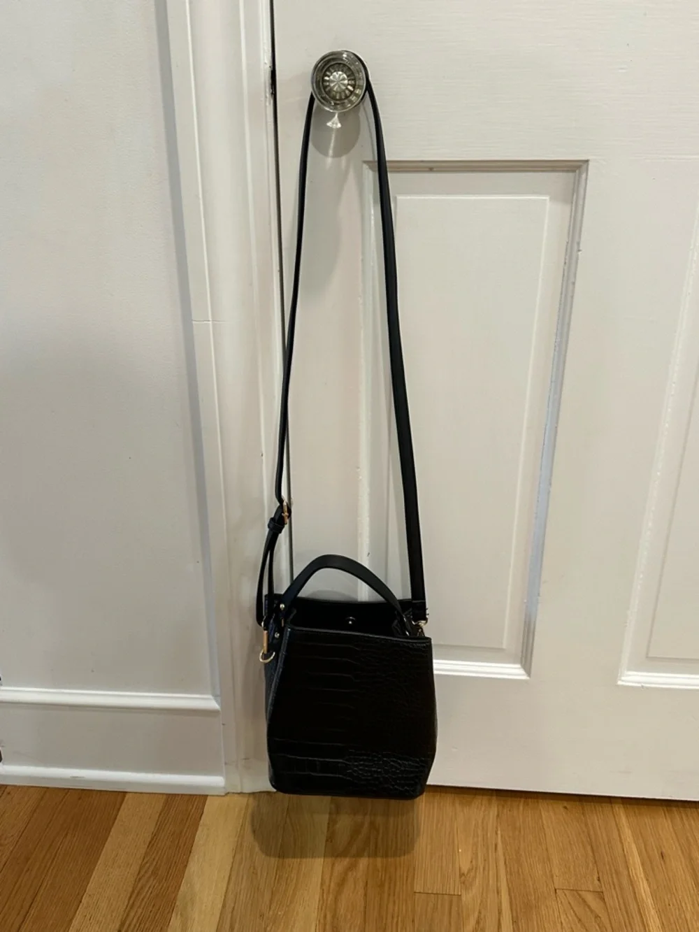 Vegan Croc-Embossed Black Top-Handle Aota Elena Bucket Bag Crossbody